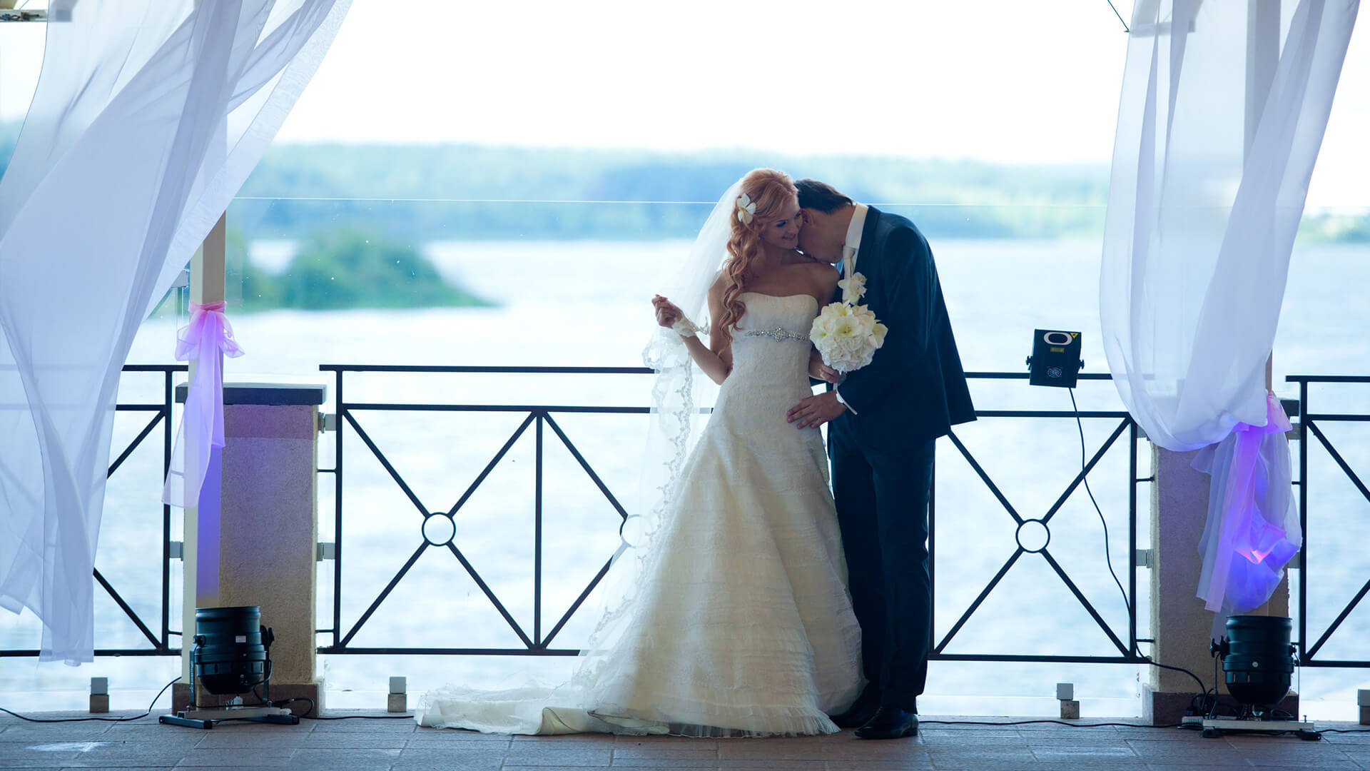 PARTNERZUSAMMENFÜHRUNG & LIEBESMAGIE!